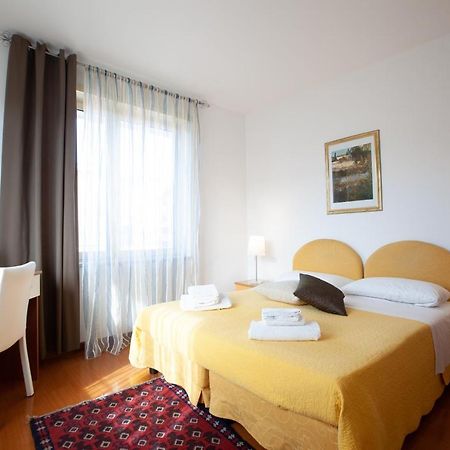 Casa Vacanze Le Terrazze Bed & Breakfast Verona Exterior photo